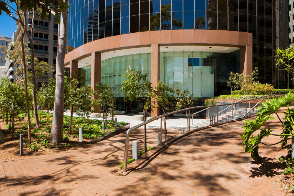 Solitaire, 12 Help Street