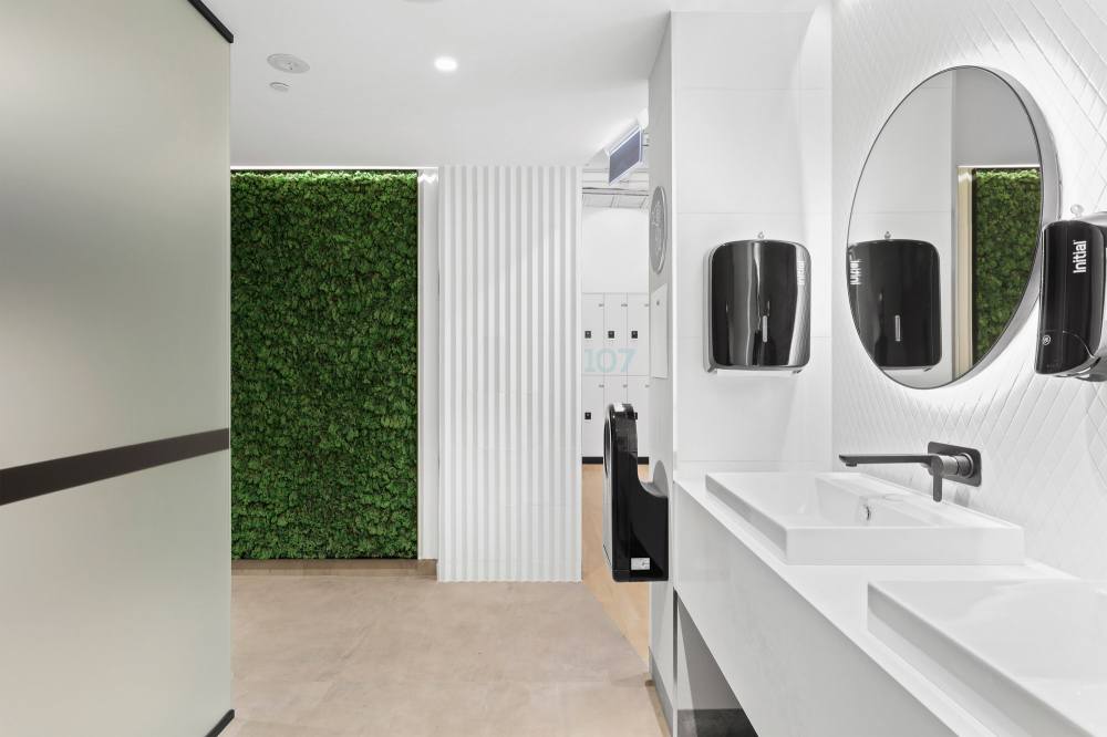 The Zenith, 821 Pacific Highway